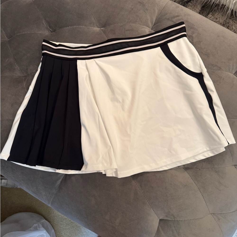 Free people White and Black Pleated Tennis Skirt